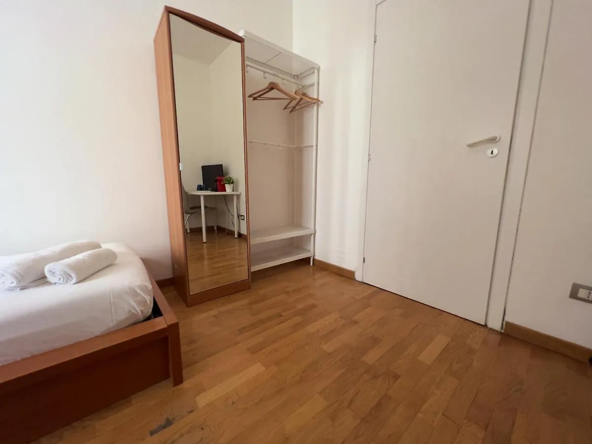 Appartme Guest House Seveso 40 Milan Bed & Breakfast